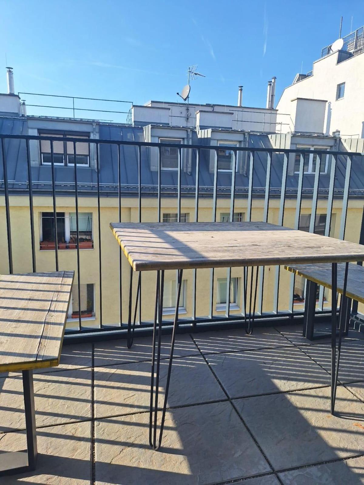 Betariel'Com Akh University Viena Exterior foto